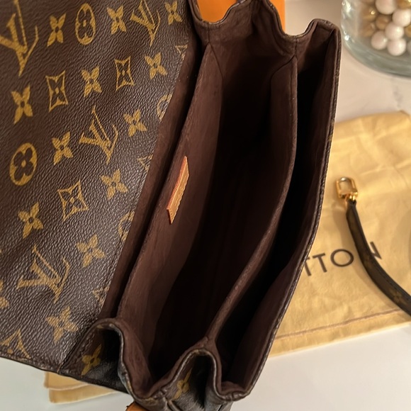 Louis Vuitton Métis Pochette Monogram Canvas Shoulder Crossbody Bag - Picture 12 of 17